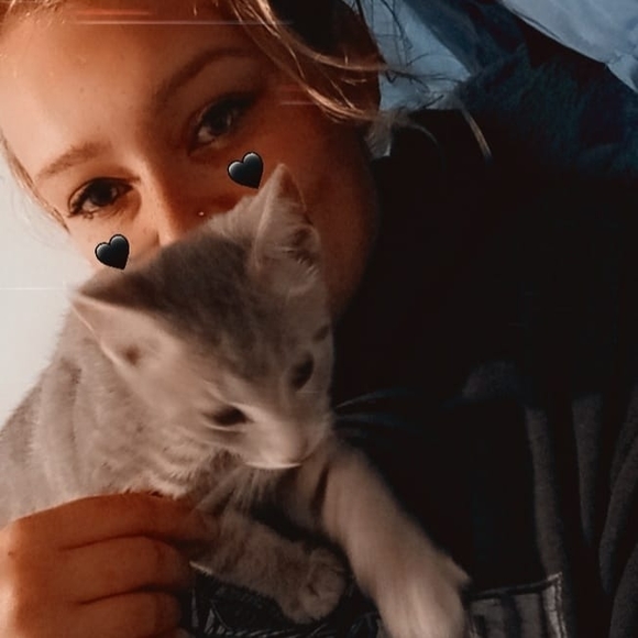 Meet your Posher, Brianna - Picture 1 of 1